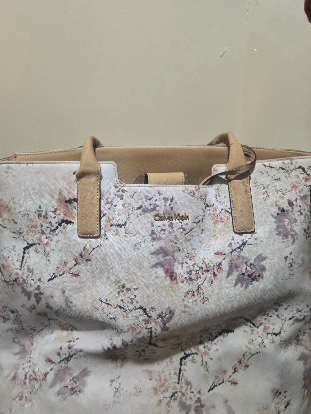 Calvin KLEIN  Floral Cherry Blossom Purse in White and Tan